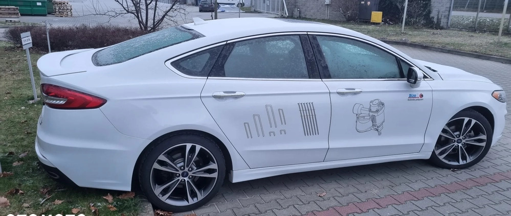 Ford Fusion cena 65900 przebieg: 81316, rok produkcji 2020 z Żyrardów małe 352